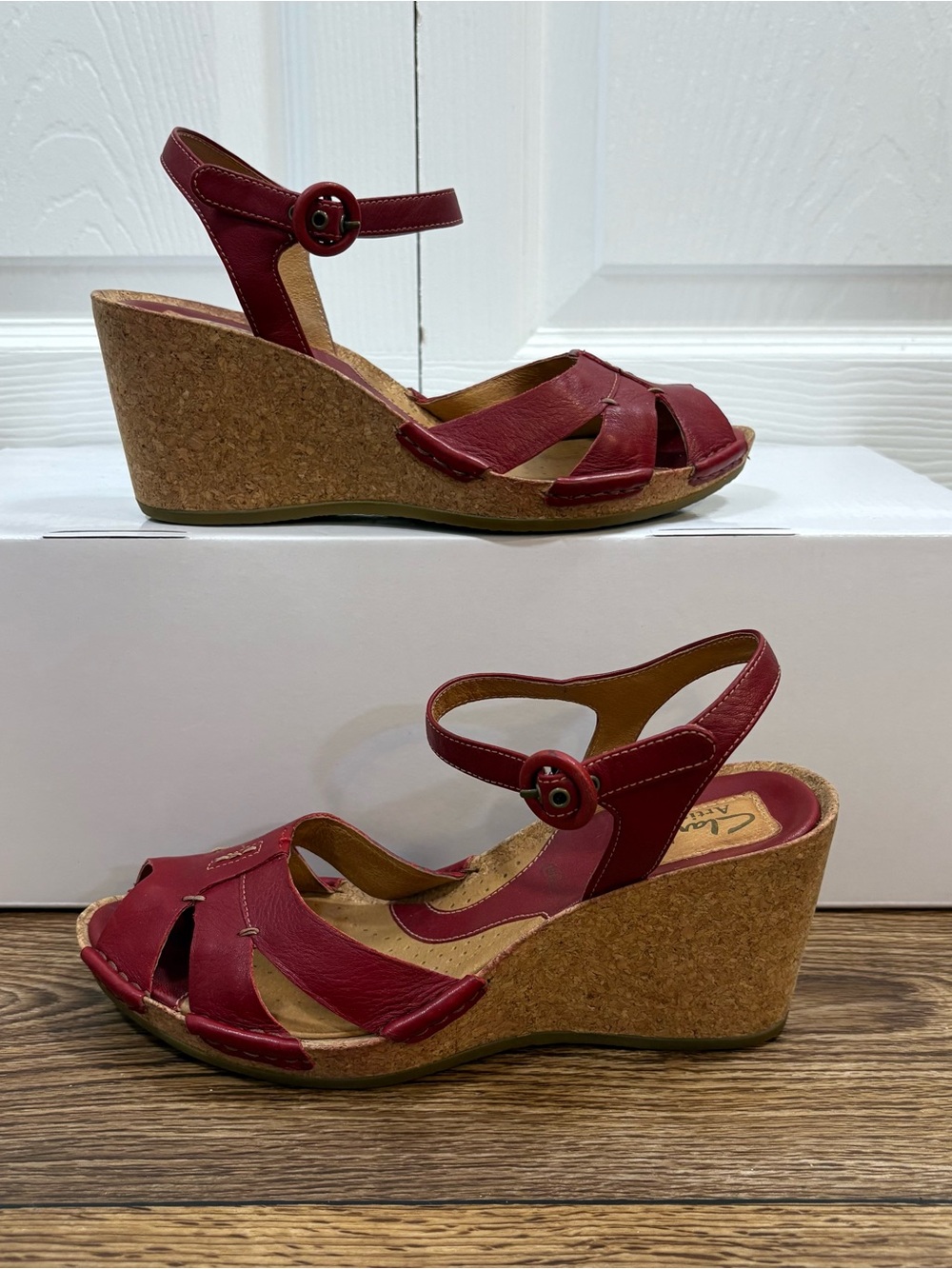 Clarks Artisan Red Leather Cork Wedge Slingback Sandals Buckle 6M - Picture 3 of 10